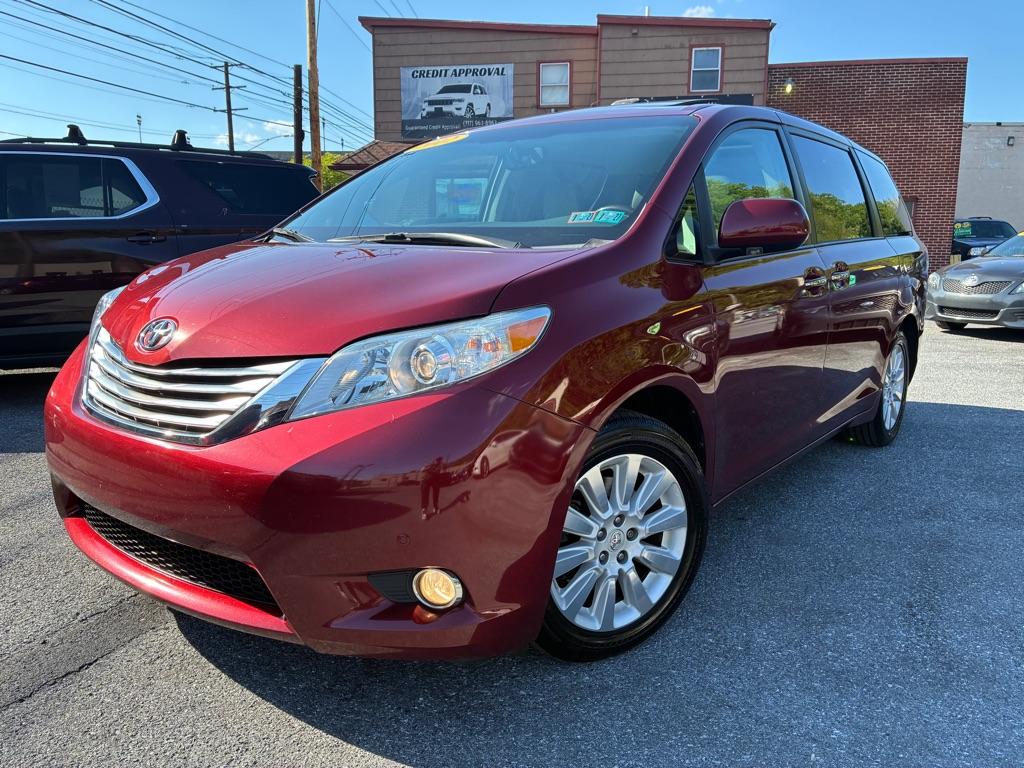 photo of 2012 TOYOTA SIENNA limited