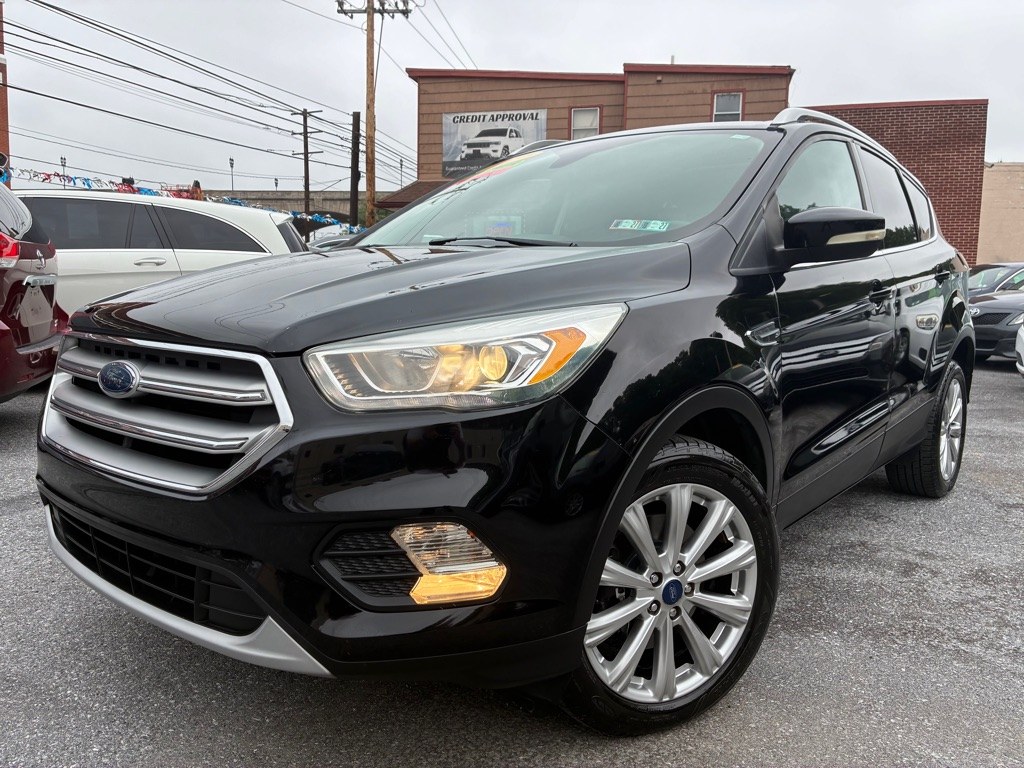photo of 2017 FORD ESCAPE TITANIUM