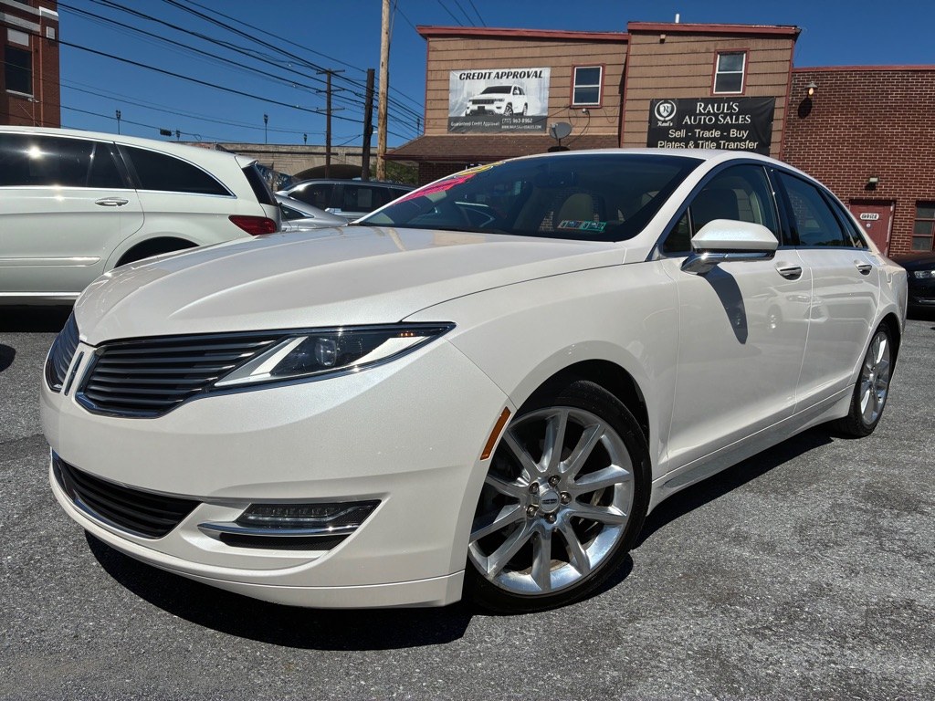 photo of 2015 LINCOLN MKZ HYBRID